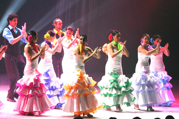 dancing Miami Florida cutture flamenco la rosa ballet classes