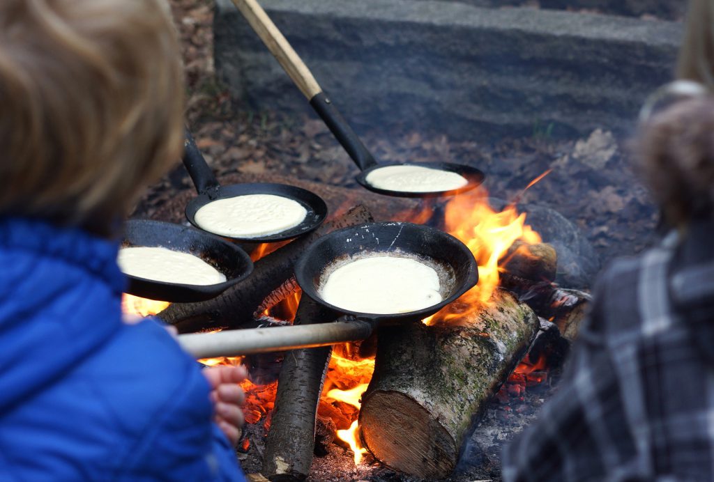 campfire pancakes